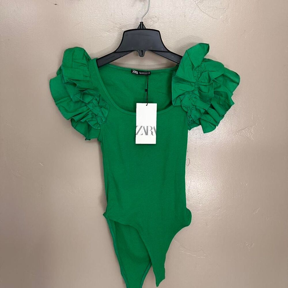 Zara Women's Green Bodysuit Size S